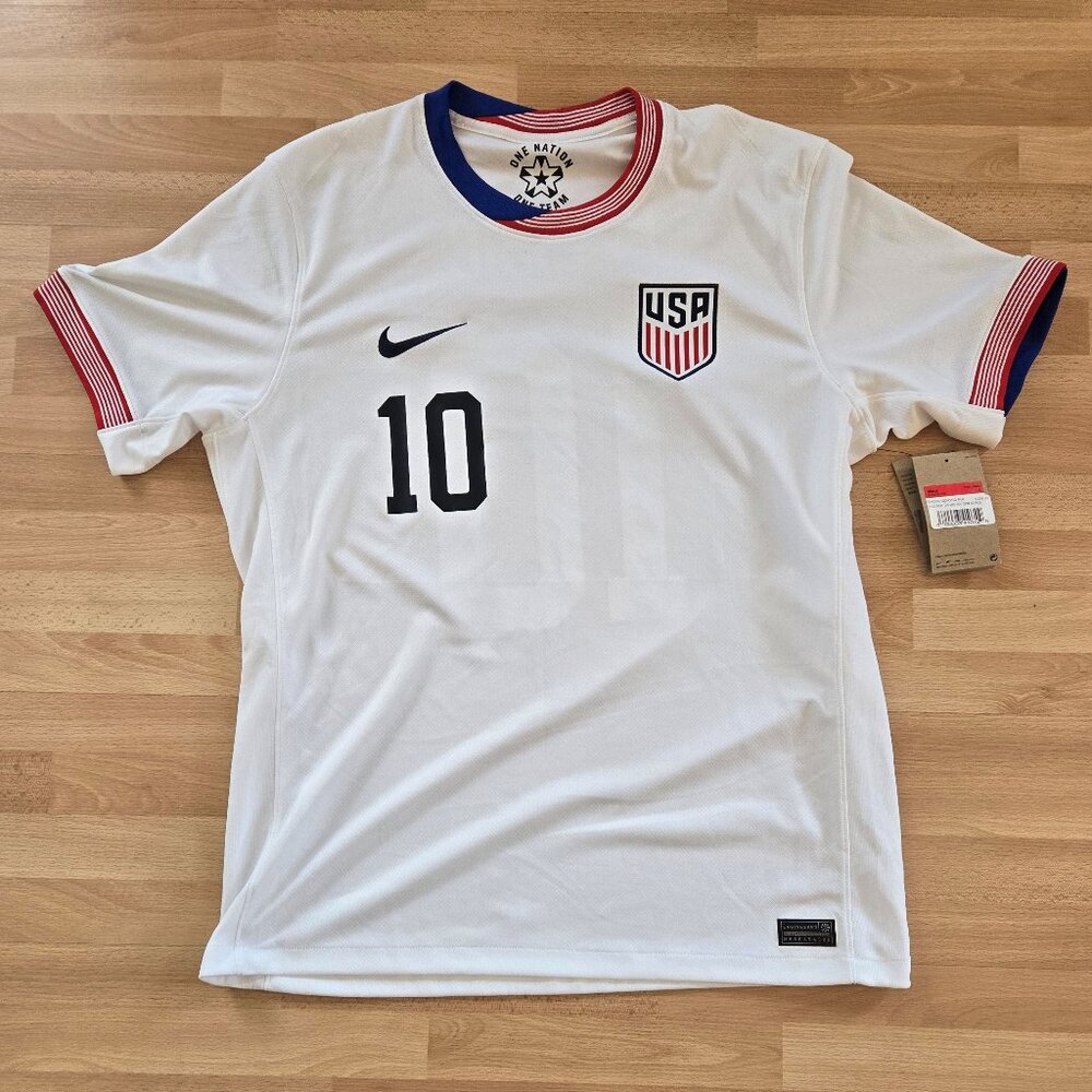 New Nike Dri-FIT Christian Pulisic Autographed Team USA Soccer Jersey Large